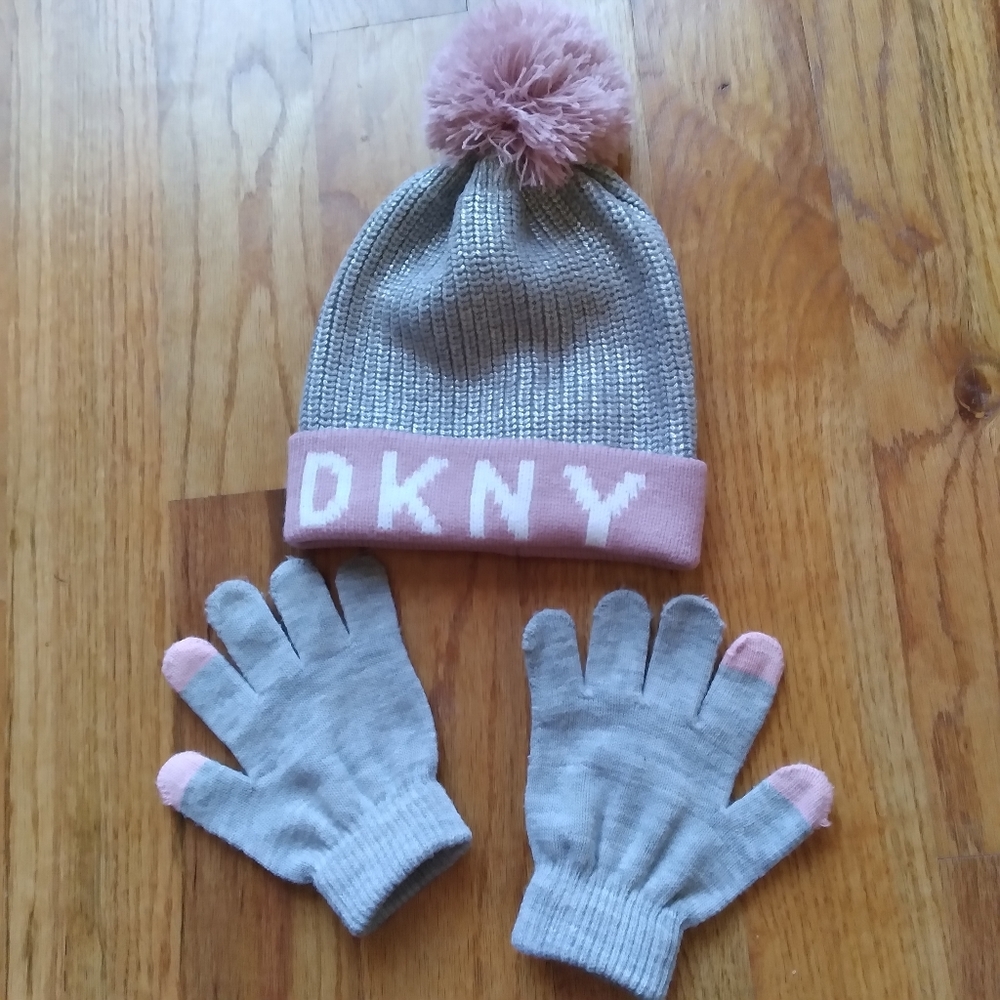 Girls DKNY Metallic Hat Glove Set Grey Knit Pompom Touchscreen Tech Touch Tips